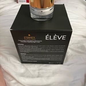 Eternity Sculpting Youth Night Cream - Black and Gold